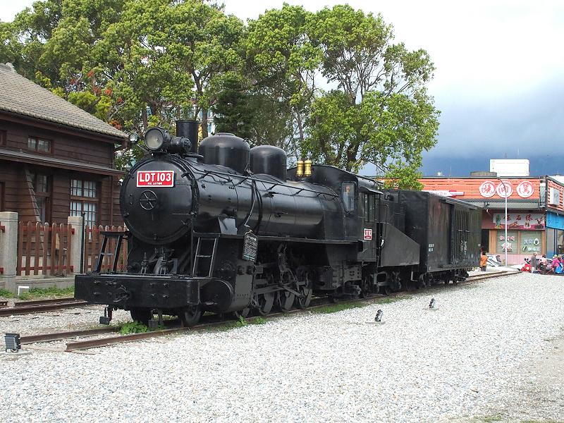 臺東線鐵路LTD103蒸氣機車返回至花蓮鐵道文化園區並恢復正常塗裝。20150131。